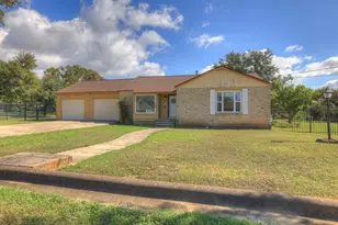 800 N Bishop St, San Marcos, TX 78666 - Photo 1
