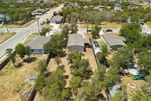 135 Plumeria Dr, Dale, TX 78616 - Photo 20