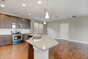708 Coconut Grove St, Pflugerville, TX 78660 - Photo 10