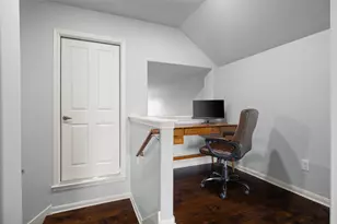 200 Lexington Dr, Austin, TX 78737 - Photo 32