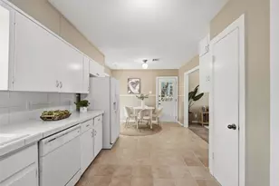 1509 Ridgemont Dr, Austin, TX 78723 - Photo 10