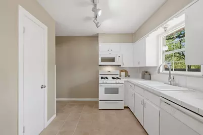 1509 Ridgemont Drive, Austin, TX 78723 - Photo 14