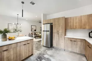 4805 Sara Dr, Austin, TX 78721 - Photo 12