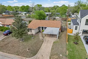 2510 Little John Ln, Austin, TX 78704 - Photo 2
