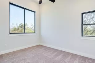 206 E Wonsley Dr, Austin, TX 78753 - Photo 32