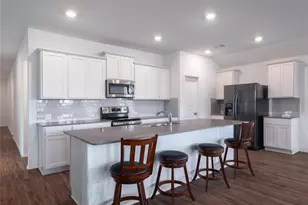 108 Red Buckeye St, Hutto, TX 78634 - Photo 14