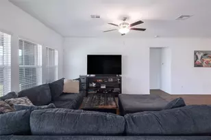 108 Red Buckeye St, Hutto, TX 78634 - Photo 8