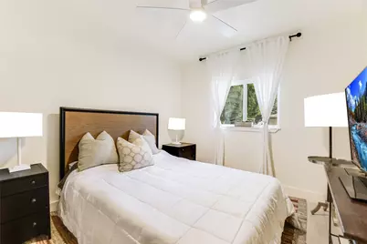 805 Eberhart Lane, Austin, TX 78745 - Photo 10