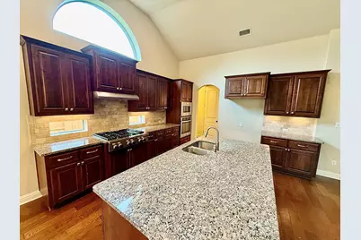 5512 Lipan Apache Bend, Austin, TX 78738 - Photo 4
