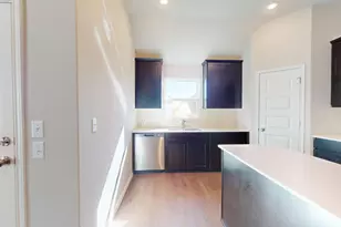 11917 Dillon Fls Dr, Austin, TX 78747 - Photo 8