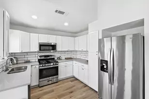 5610 Fence Row, Austin, TX 78744 - Photo 10