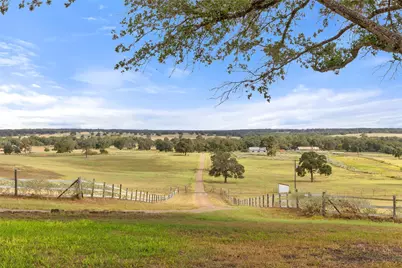 18000 Fm 112, Thrall, TX 76578 - Photo 32