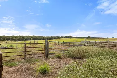 18000 Fm 112, Thrall, TX 76578 - Photo 22