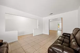 2305 Lathan Ln, Taylor, TX 76574 - Photo 6