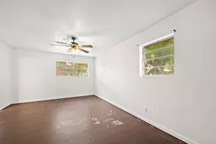2305 Lathan Ln, Taylor, TX 76574 - Photo 18