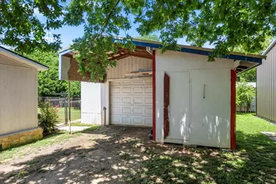 208 Purser Street, Liberty Hill, TX 78642 - Photo 22