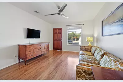 2202 Towbridge Circle, Austin, TX 78723 - Photo 6