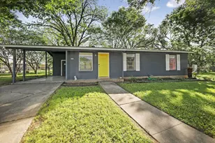 2202 Towbridge Cir, Austin, TX 78723 - Photo 1