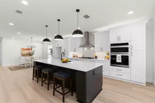 206 Armstrong Dr, Georgetown, TX 78633 - Photo 2