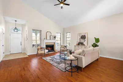 2211 Tanglevine Drive, Austin, TX 78748 - Photo 6