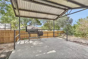 1906 Round Table, New Braunfels, TX 78130 - Photo 32