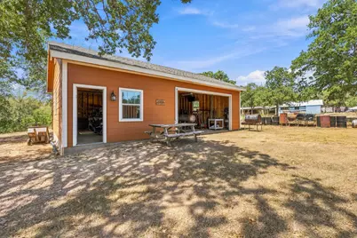 172 Heritage Oaks Drive, Cedar Creek, TX 78612 - Photo 32