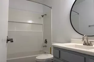 12307 Patron Dr, Austin, TX 78758 - Photo 10