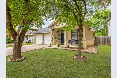 536 W Metcalfe Street, Hutto, TX 78634 - Photo 2