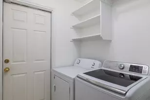 536 W Metcalfe St, Hutto, TX 78634 - Photo 10