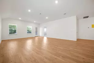 2424 Flank Skirt Dr, Leander, TX 78641 - Photo 8