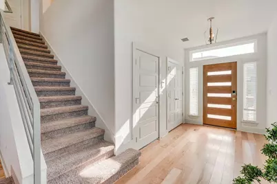 7100 Kane Street, Austin, TX 78741 - Photo 2
