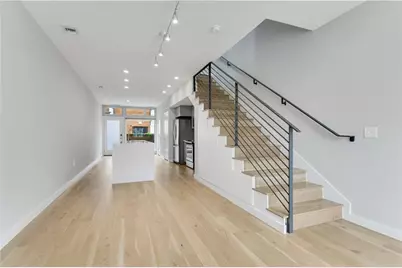 2002 E 7th Street #212, Austin, TX 78702 - Photo 8