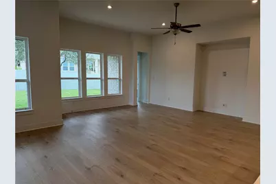501 Texas Sky Drive, Georgetown, TX 78628 - Photo 6