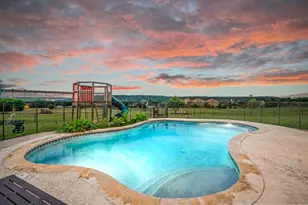 109 Westview Dr, Georgetown, TX 78628 - Photo 2