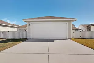 189 Fabion St, Kyle, TX 78640 - Photo 34