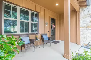 908 Dancing Oak Ln, San Marcos, TX 78666 - Photo 2