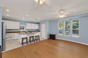 108 E 46th St, Austin, TX 78751 - Photo 8