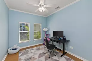 108 E 46th St, Austin, TX 78751 - Photo 26