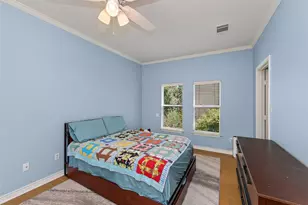 108 E 46th St, Austin, TX 78751 - Photo 18