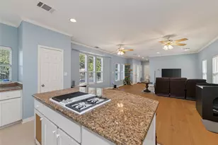 108 E 46th St, Austin, TX 78751 - Photo 12