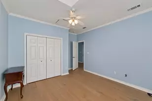 108 E 46th St, Austin, TX 78751 - Photo 22