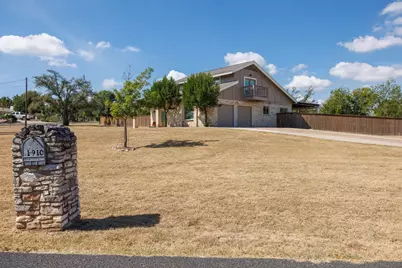1910 Walsh Drive, Round Rock, TX 78681 - Photo 32