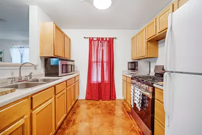 7104 Villita Avenida Street, Austin, TX 78741 - Photo 6