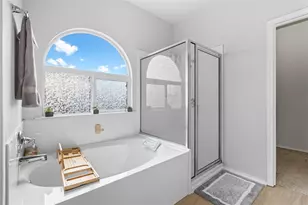 381 Bloomsbury Dr, Kyle, TX 78640 - Photo 16