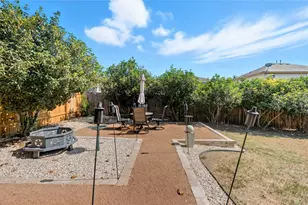 381 Bloomsbury Dr, Kyle, TX 78640 - Photo 28