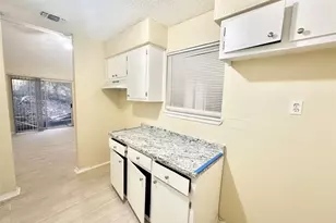 4302 Scottsdale Rd, Austin, TX 78721 - Photo 12