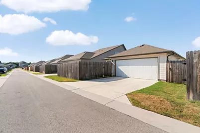 107 Magnolia Ranch Lane, Hutto, TX 78634 - Photo 22