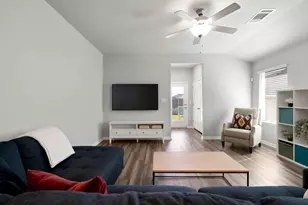 107 Magnolia Ranch Ln, Hutto, TX 78634 - Photo 8