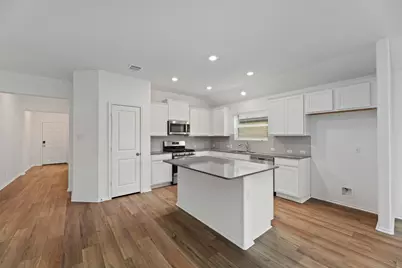 443 Sebring Circle, Hutto, TX 78634 - Photo 10