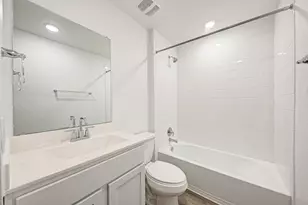 1002 Austin Bayou Dr, Hutto, TX 78634 - Photo 28